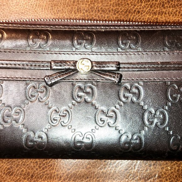 Gucci Handbags - Gucci Mayfair Guccissima Leather Long Zip Around Wallet - EUC